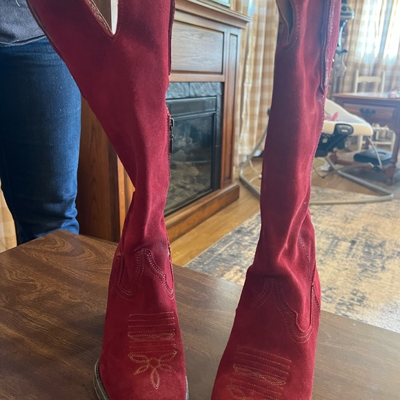 Size 6.5 Dan Post Velvet Red Boots - Picture 3 of 4
